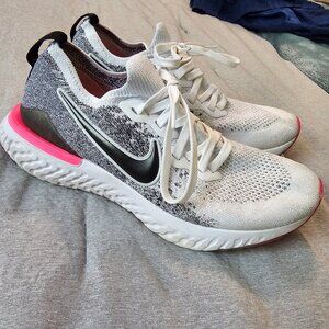 Nike Epic React Flyknit 2 Womens Running Shoes White Hyper Pink